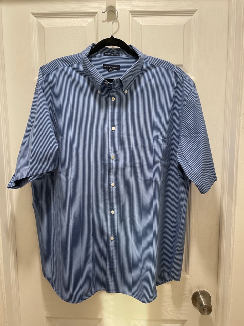 Grant Thomas Striped Short-Sleeve Button-Down Shirt in Blue
